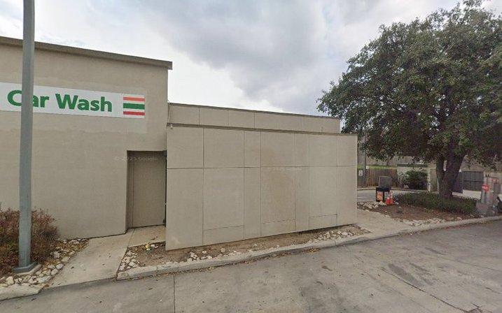 7-Eleven Car Wash