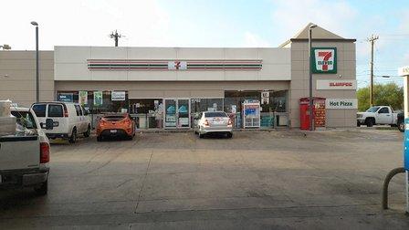 7 Eleven/EXXON Car Wash