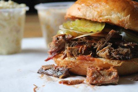 Luna's BBQ & More