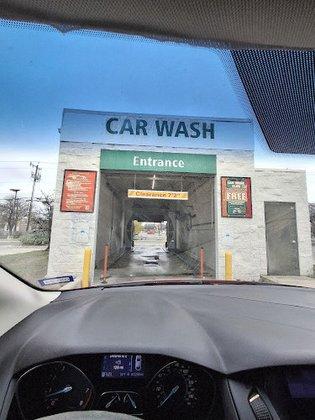 7-Eleven Car Wash