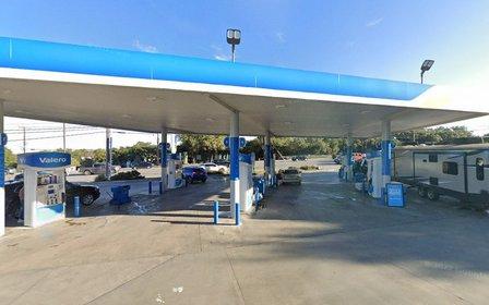 Huebner Car Wash