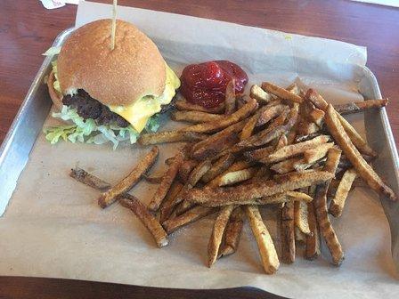 MOOYAH Burgers, Fries & Shakes