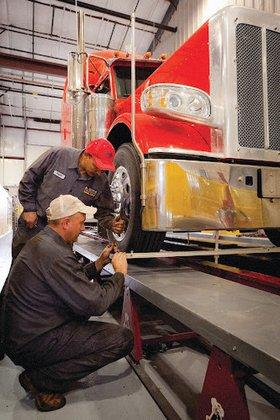 Rush Truck Centers - San Antonio Collision Center