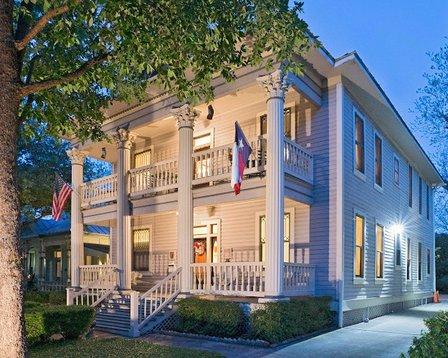 Brackenridge House Bed and Breakfast