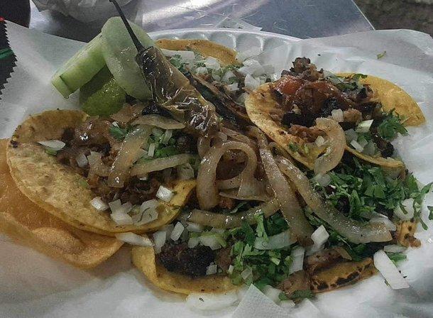 Tacos Una Mas