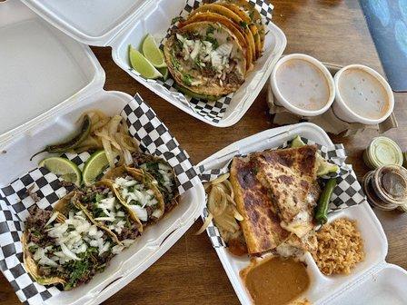 Mariachisss Tacos