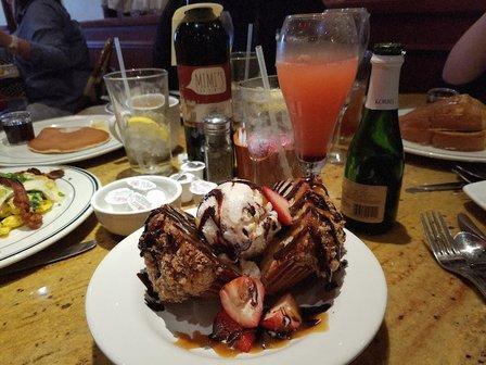 Mimi's Cafe