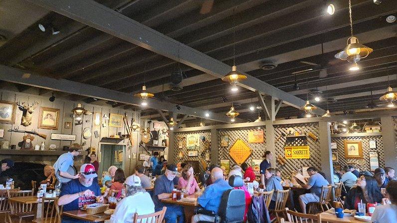 Cracker Barrel Old Country Store