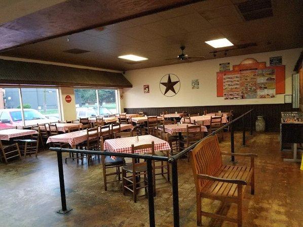 Grady's BBQ - San Antonio, TX