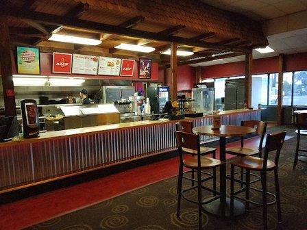 Bowlero Highland Hills