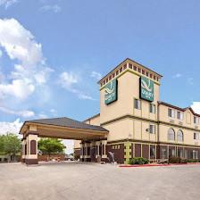 Quality Inn near SeaWorld - Lackland