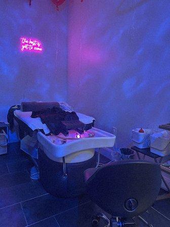 Elite Head Spa