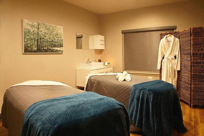 Folawns Medical Spa and Salon