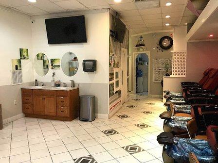 4 Seasons Nails & Spa