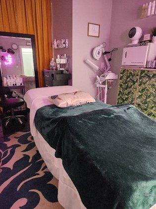 The San Antonio Esthetician Skincare and Massage