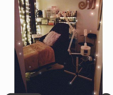Glamour Up Salon & Spa