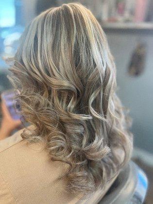 Deysí Salon & Barbershop