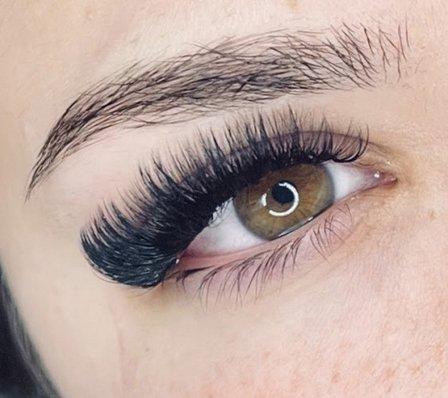 Lushy lash lounge