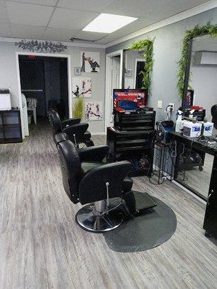 Lux 21 Beauty & Barber Salon