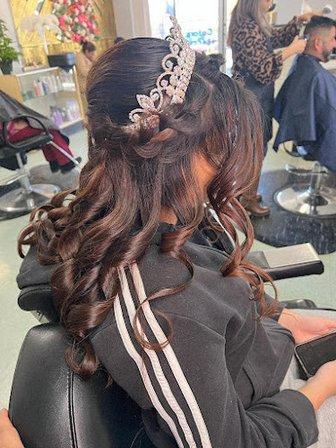 Ariel’s hair salon