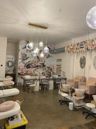 Girl Talk Beauty Shop