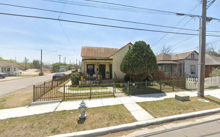 Alejandra's Unisex Beauty Salon and Barbershop