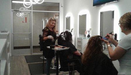 Linda’s De Novo Hair Design