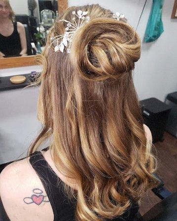 Transit Salon