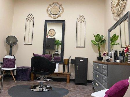 Phenix Salon Suites at Countryside Plaza (Hwy 281 & Bitters Rd)