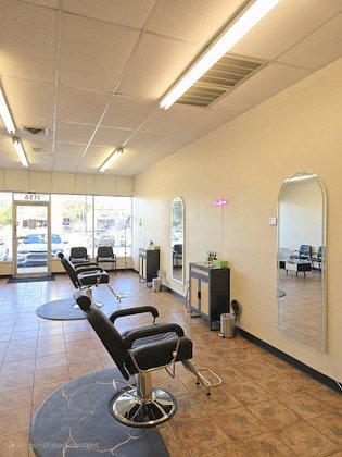 Natural Eyebrow and Beauty Studio