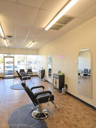 Natural Eyebrow and Beauty Studio