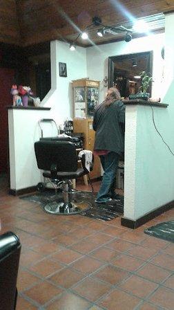 Anguiano's Beauty Shop
