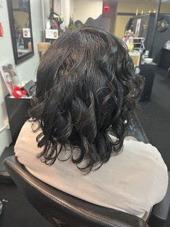 Miss Dee's Hair & Nail Salon