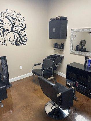 Mallorca Salon Studios & Suites