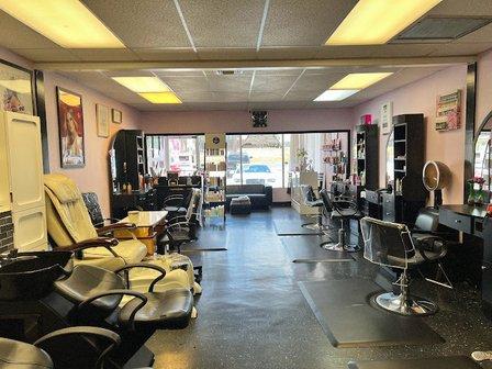 Leal’s beauty salon