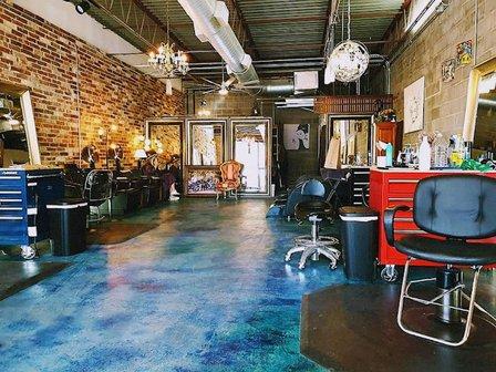 Absolute Beauty by Veronica Lopez inside Fonz Salon