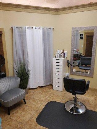 Salon Boutique