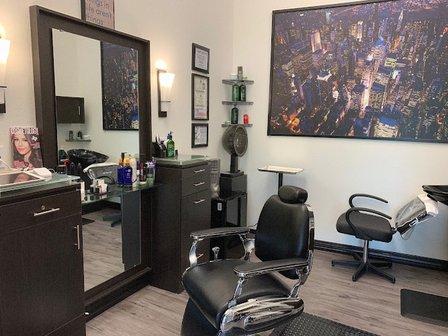 Laura’s Hair Studio