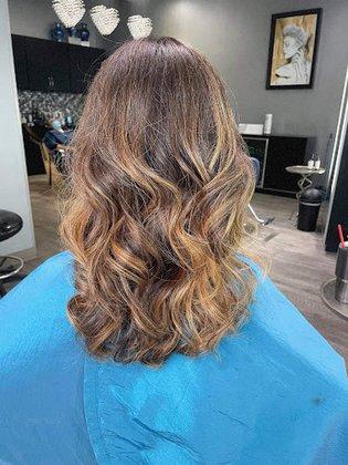 Pretty Chic' Salon