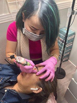 Da-Vi Nails by Yvonne
