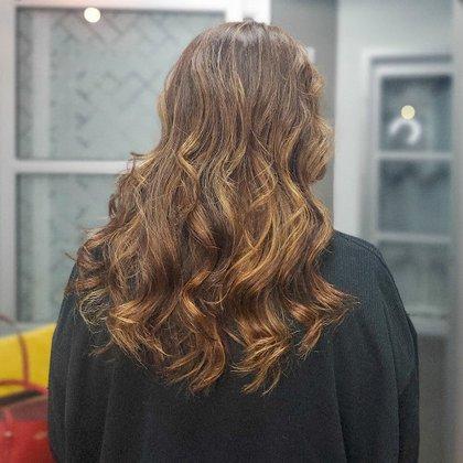Tammie Holt, Hairstylist