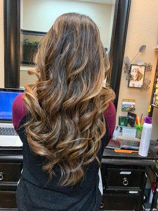 Danni's Salon & Spa