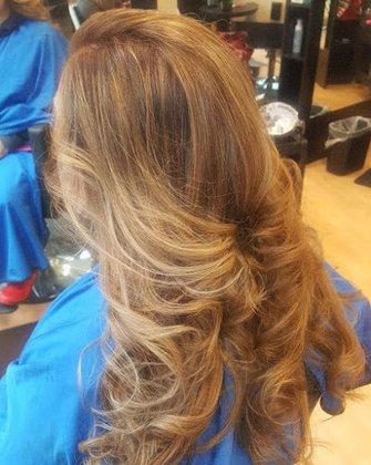 V2 Hair & Beauty Salon