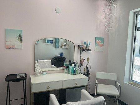 Elegant Looks Salon