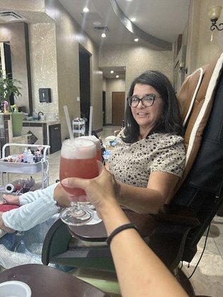 H Nails Bar