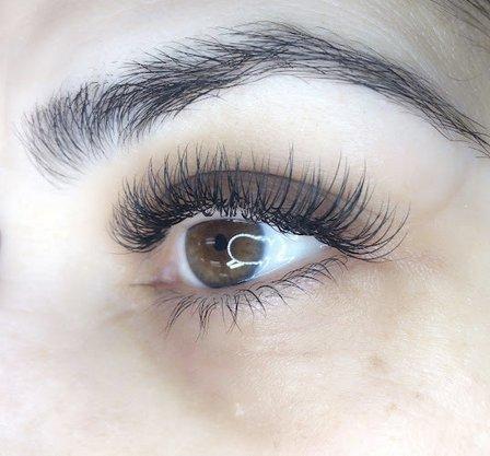 Jeweled Lash & Wax