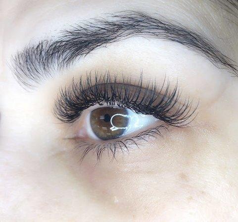 Jeweled Lash & Wax