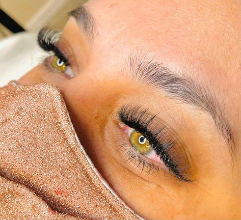 Sinful Blink Beauty
