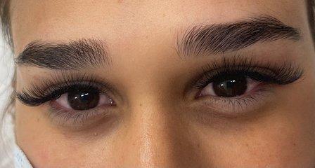 Leon Nails & Lash
