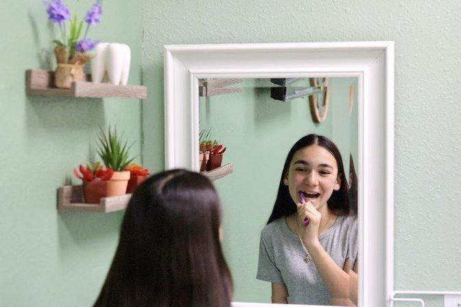 Raices Dentistree: Hilda Yanez, DDS